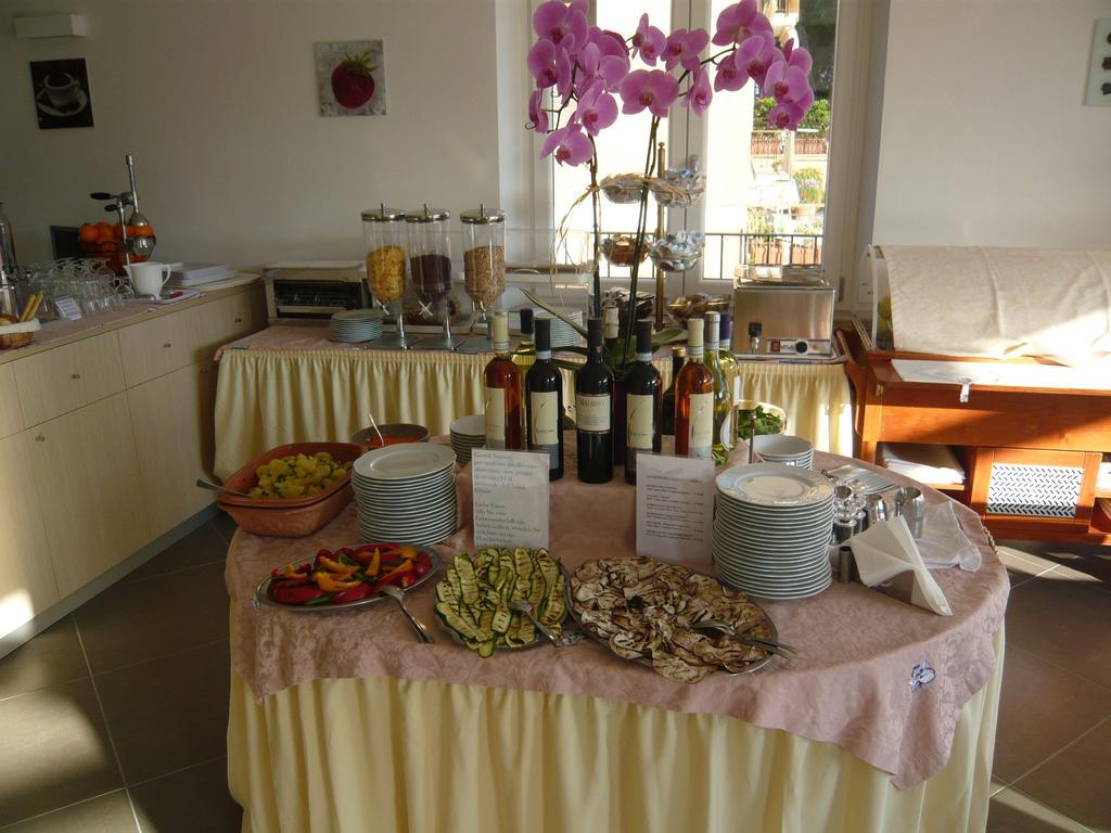Hotel Orchidea Bardolino Buitenkant foto